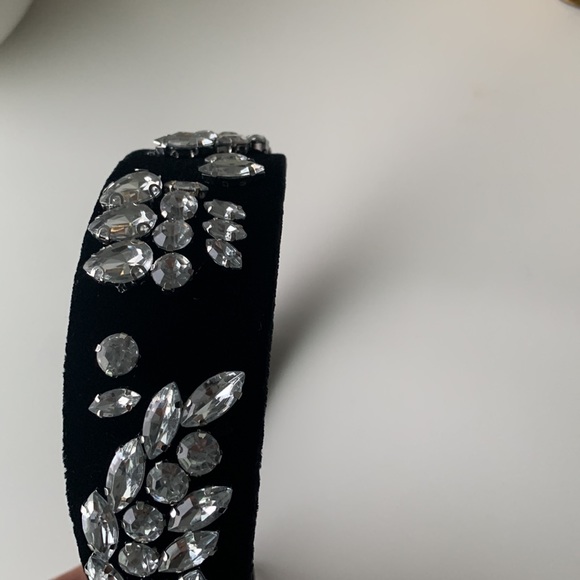 Brand new black and silver hair tiara - Picture 6 of 7